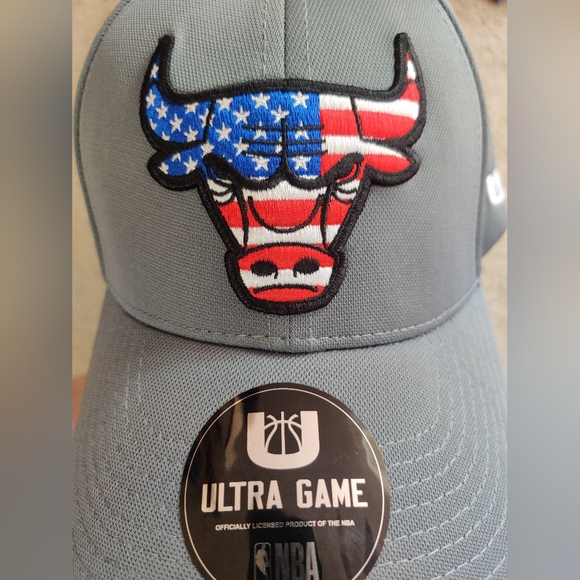* RARE* Ultra Game Chicago Bulls USA Flag logo Hat. One size fits most. - Picture 2 of 5